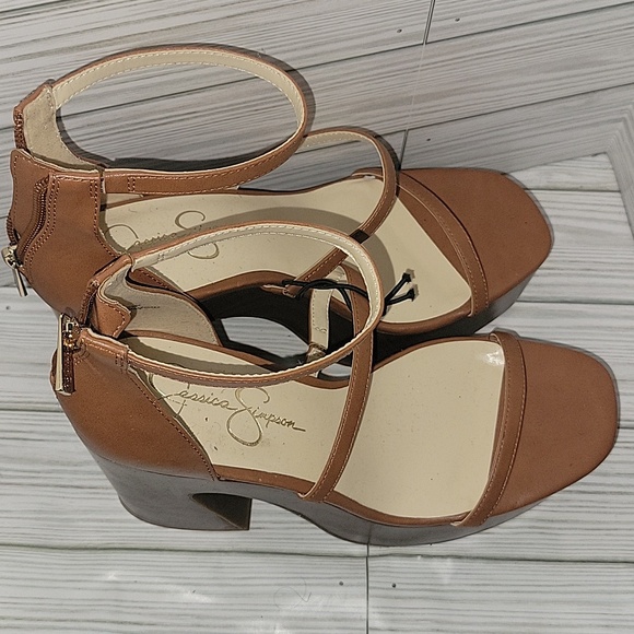 Jessica Simpson Platform Heels - Picture 3 of 8